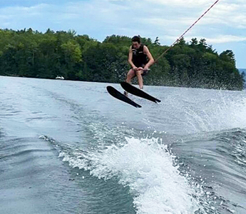 ADK_BOAT_TOURS_Water-Skii-Wake-Jump-Sport